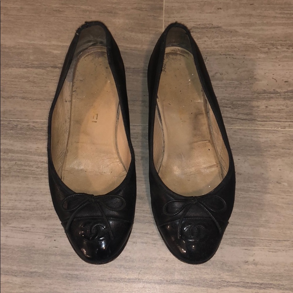 Chanel classic all black ballet flat